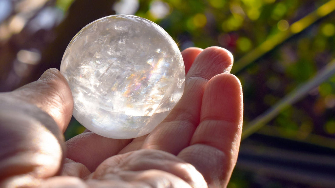 Clear Quartz and Chakra Healing: Complete Guide