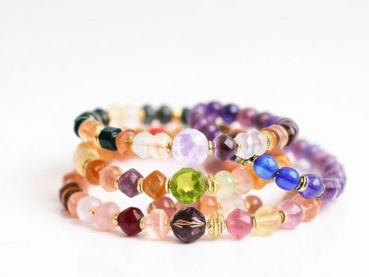 5 Crystal Energy Bracelets Meaning & Benefits