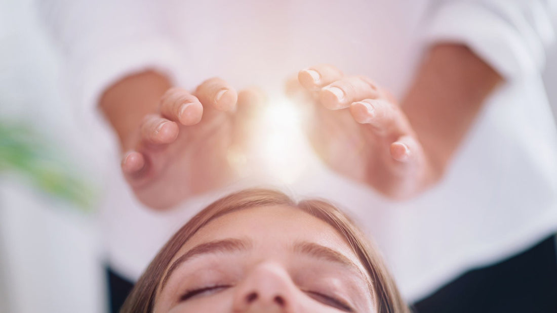 Amethyst and Chakra Healing: Complete Guide